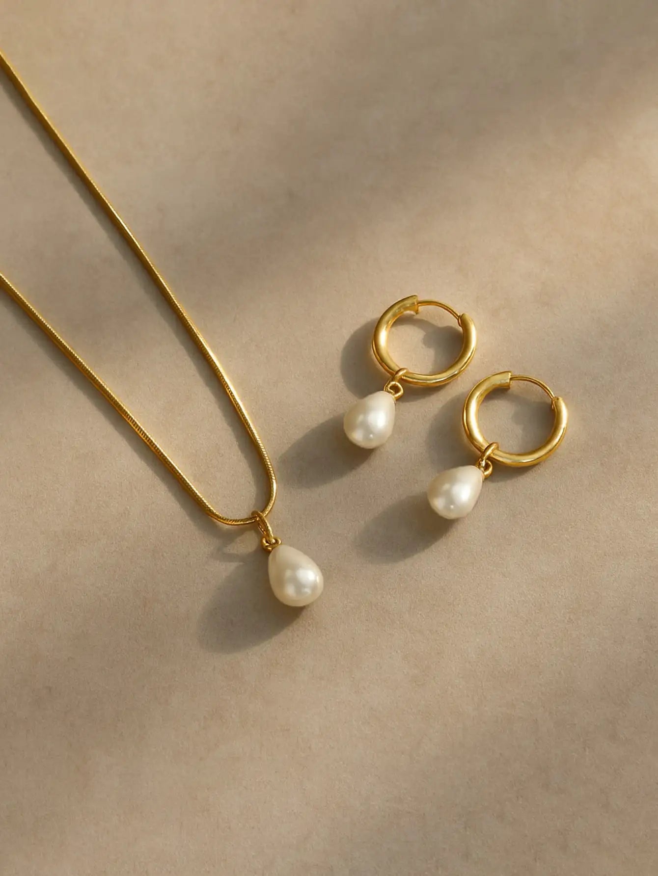 3pcs Stainless Steel Waterproof And Non-Fading Stylish Women's Gold/Silver Water Droplet Pearl Hoop Earrings Necklace Jewelry